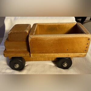 Vintage Community Playthings Rifton NY
Wooden Small dump truck Used
